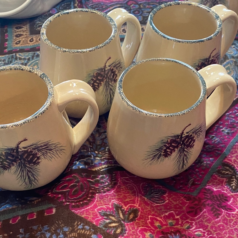 Northwoods by Home &Garden Party vintage stoneware Mugs- Set of 4